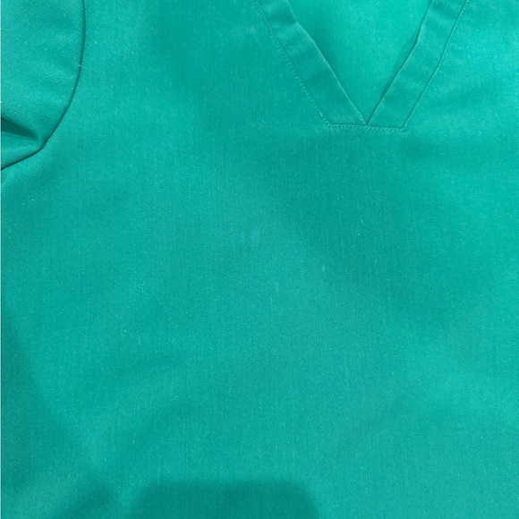 Figs green scrub set - Picture 4 of 4